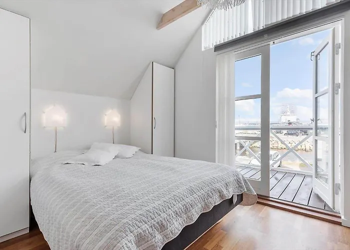 8518-grenaa-skakkes-holm-64-f